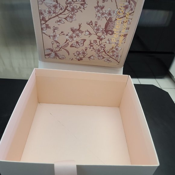 BOxes - Picture 11 of 13